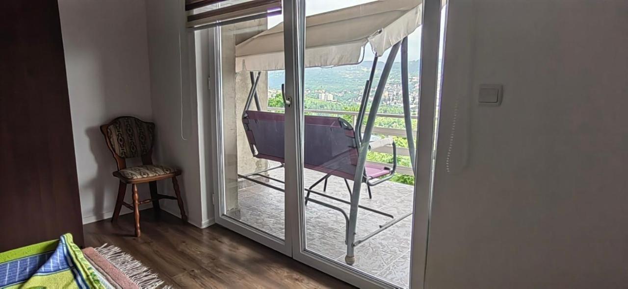 Stan Na Dan Memic Apartment Сараево Екстериор снимка